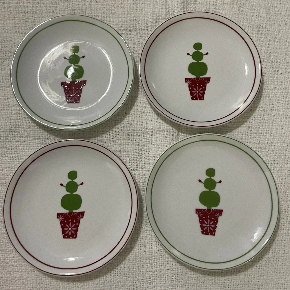 Starbucks Set of 4 small Serving Plates 2006  porcelain Red Green‎ NIB Christmas